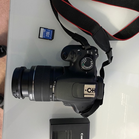 Canon EOS Rebel T5 DSLR Camera - Picture 4 of 9